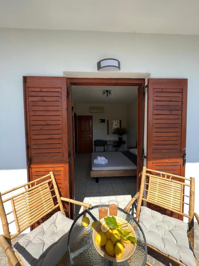 Jimmy'S Guest House Skiathos エクステリア 写真