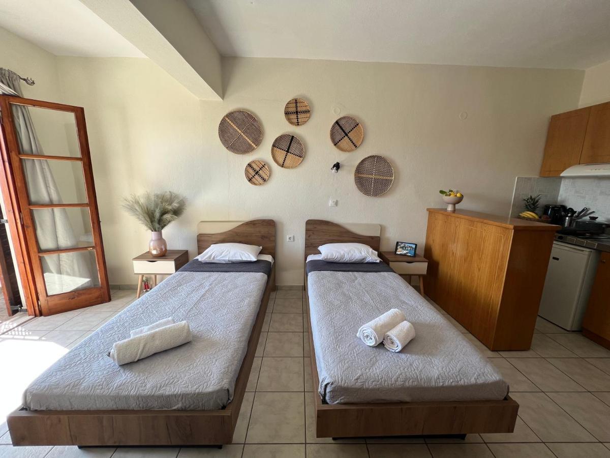 Jimmy'S Guest House Skiathos エクステリア 写真